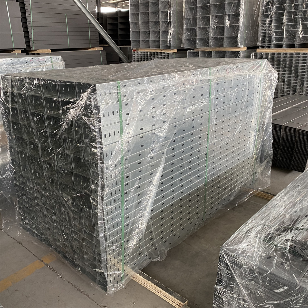 保定市防火电缆桥架节能瓦楞电缆桥架 - 厂家
